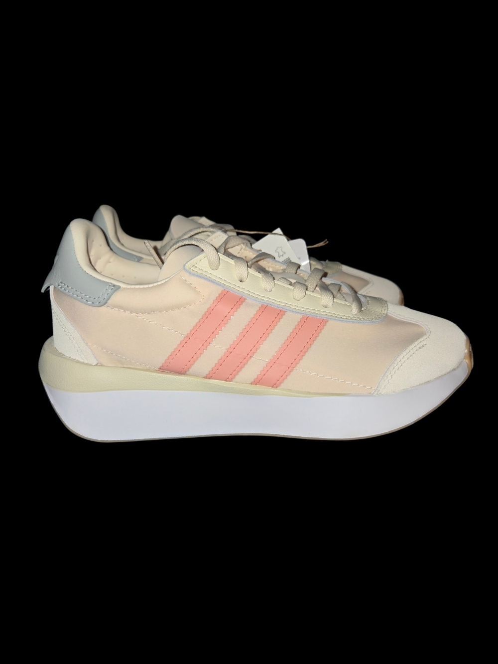 adidas Country XLG J Sneaker in Cream with Pink Stripes Big Kids Size 4.5